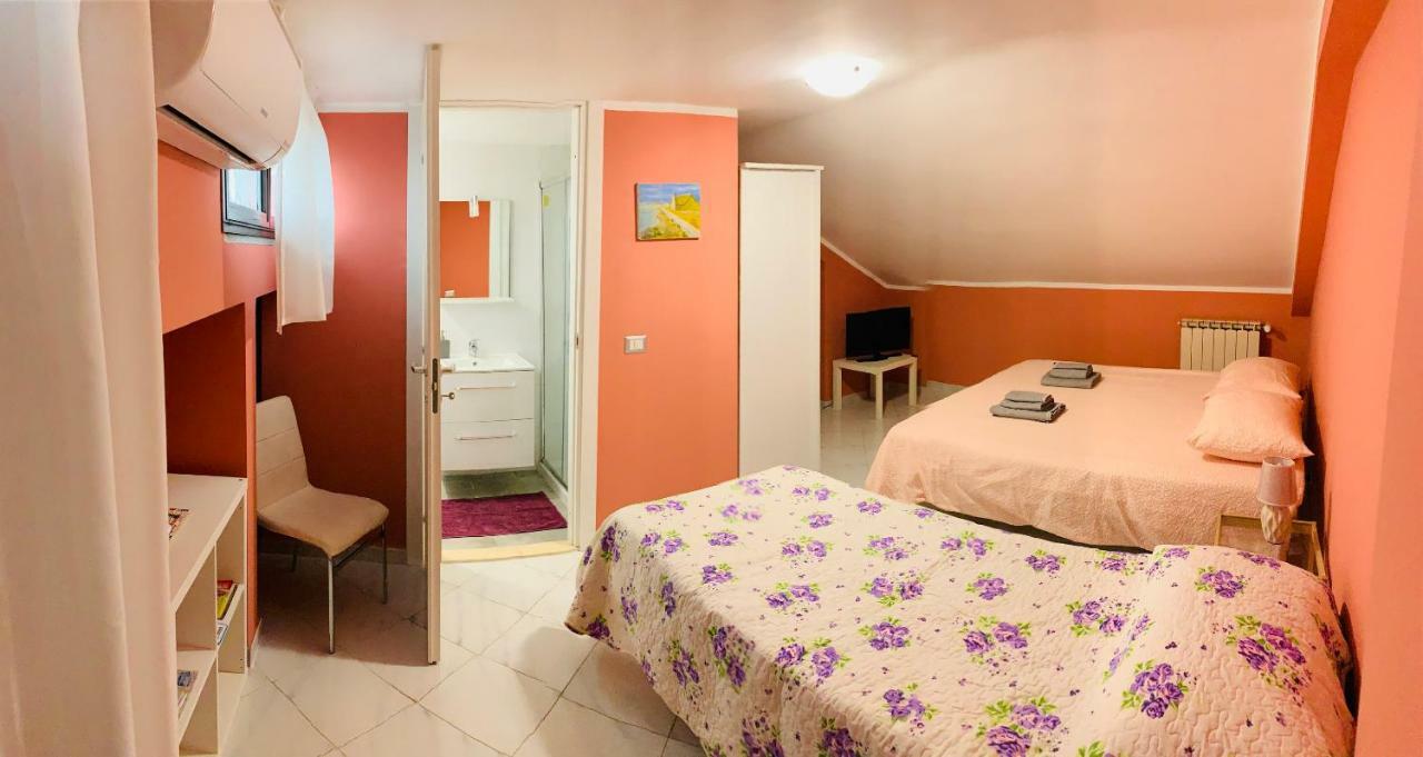 32 Hotel Ciampino Bagian luar foto