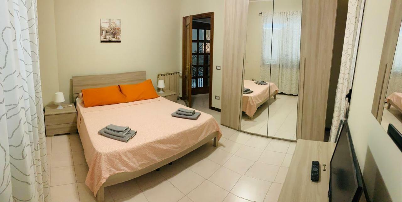 32 Hotel Ciampino Bagian luar foto